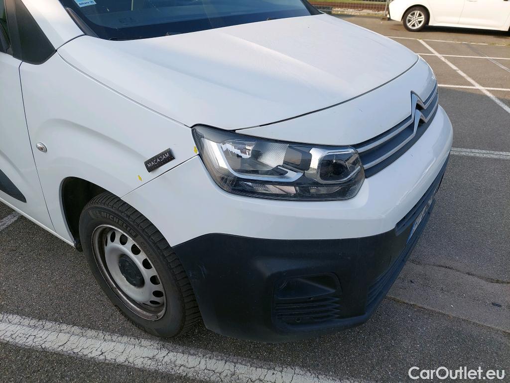  Citroen  Berlingo CITROEN  VU 4p Fourgonnette M 1.0t BlueHDi 100 SandS BVM Driver #12