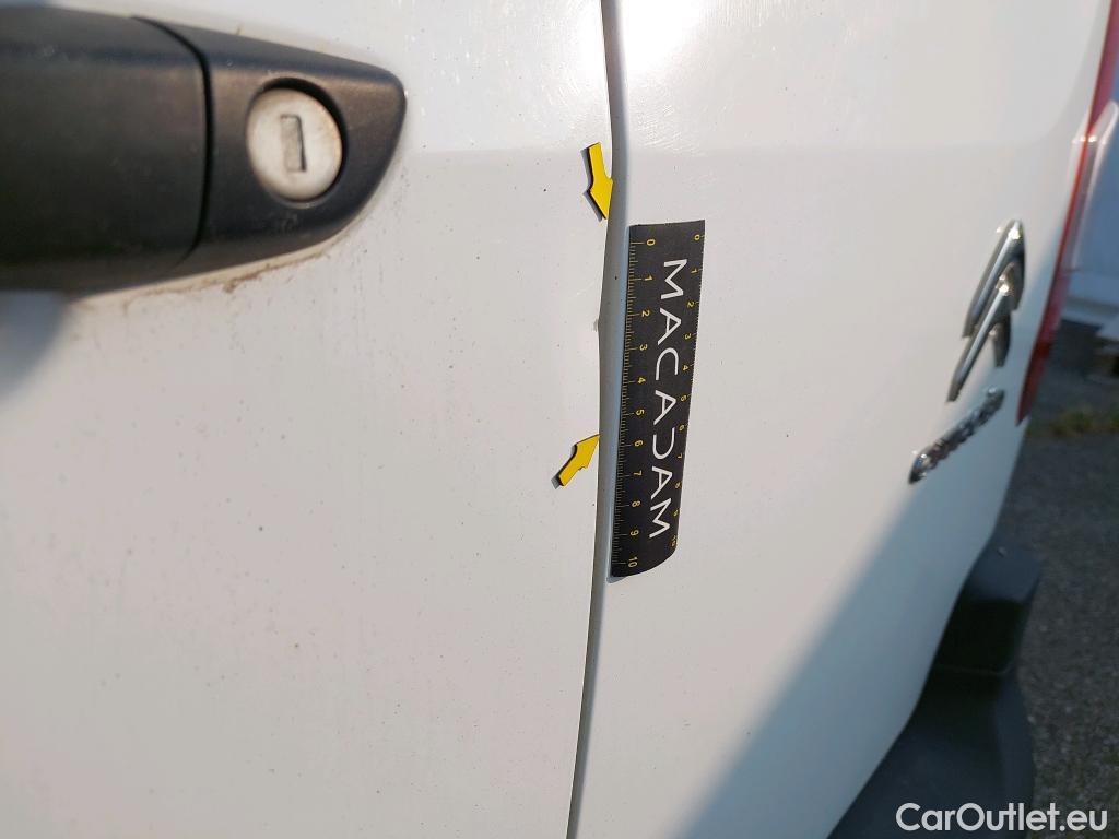  Citroen  Berlingo CITROEN  VU 4p Fourgonnette M 1.0t BlueHDi 100 SandS BVM Driver #8