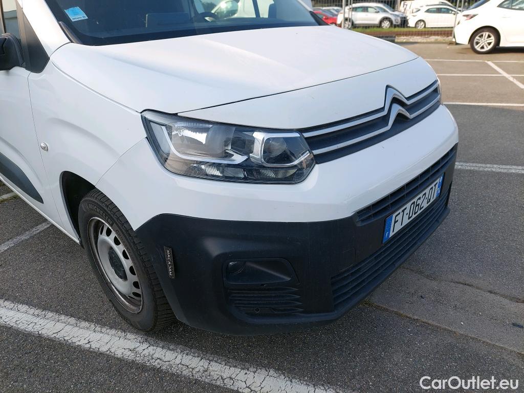  Citroen  Berlingo CITROEN  VU 4p Fourgonnette M 1.0t BlueHDi 100 SandS BVM Driver #4