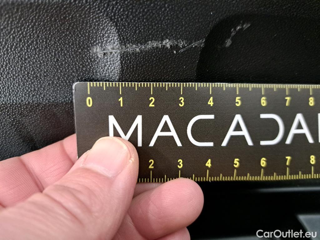  Citroen  C3 CITROEN  Société / 2020 / 5P / Berline / VU BlueHDi 100 SandS BVM6 Feel Nav #4