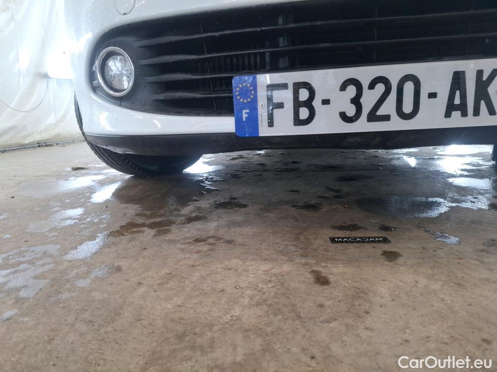  Renault  Clio  IV Air MediaNav 1.5 dCi 75CV BVM5 E6 #44