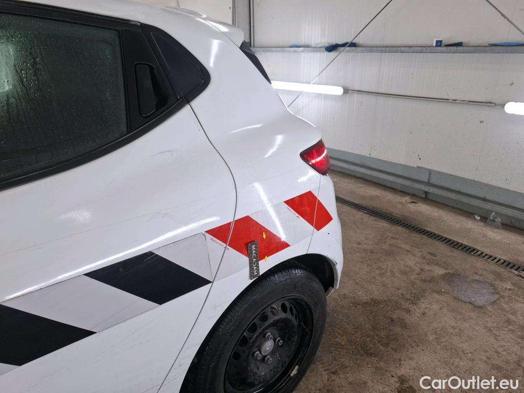  Renault  Clio  IV Air MediaNav 1.5 dCi 75CV BVM5 E6 #5