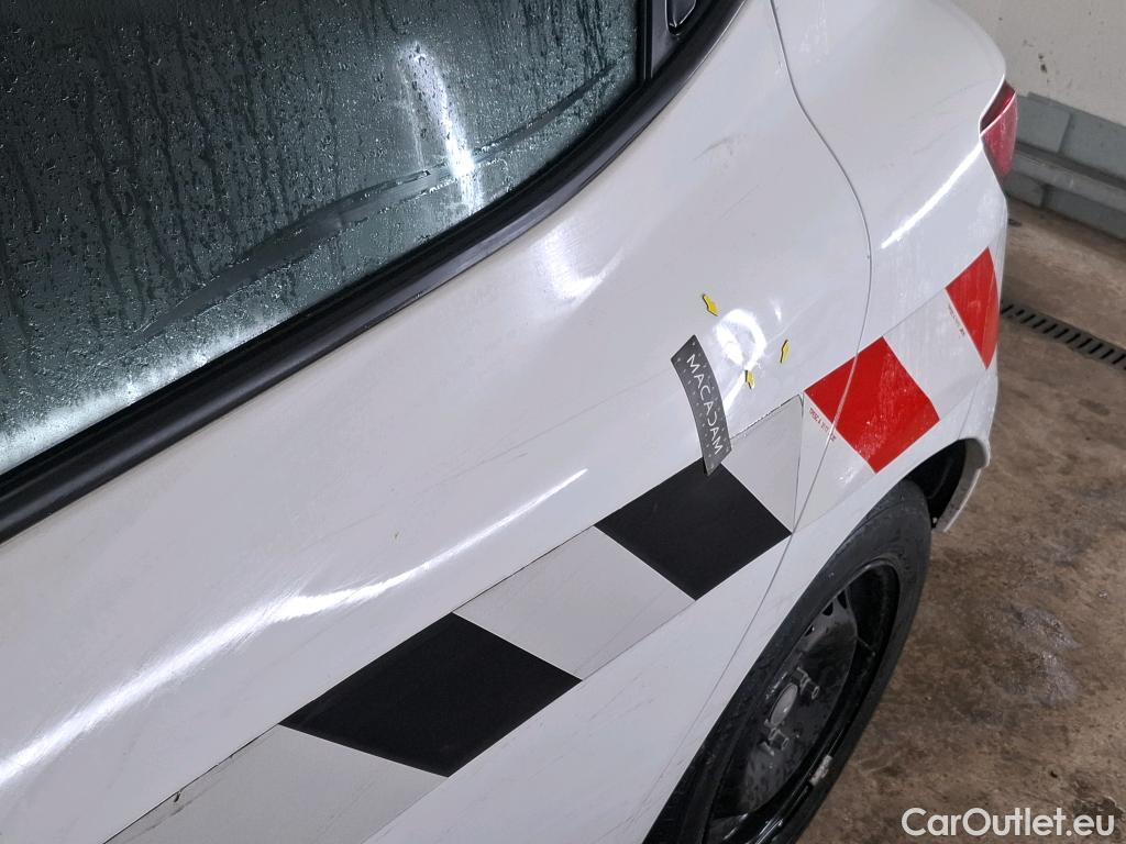  Renault  Clio  IV Air MediaNav 1.5 dCi 75CV BVM5 E6 #28