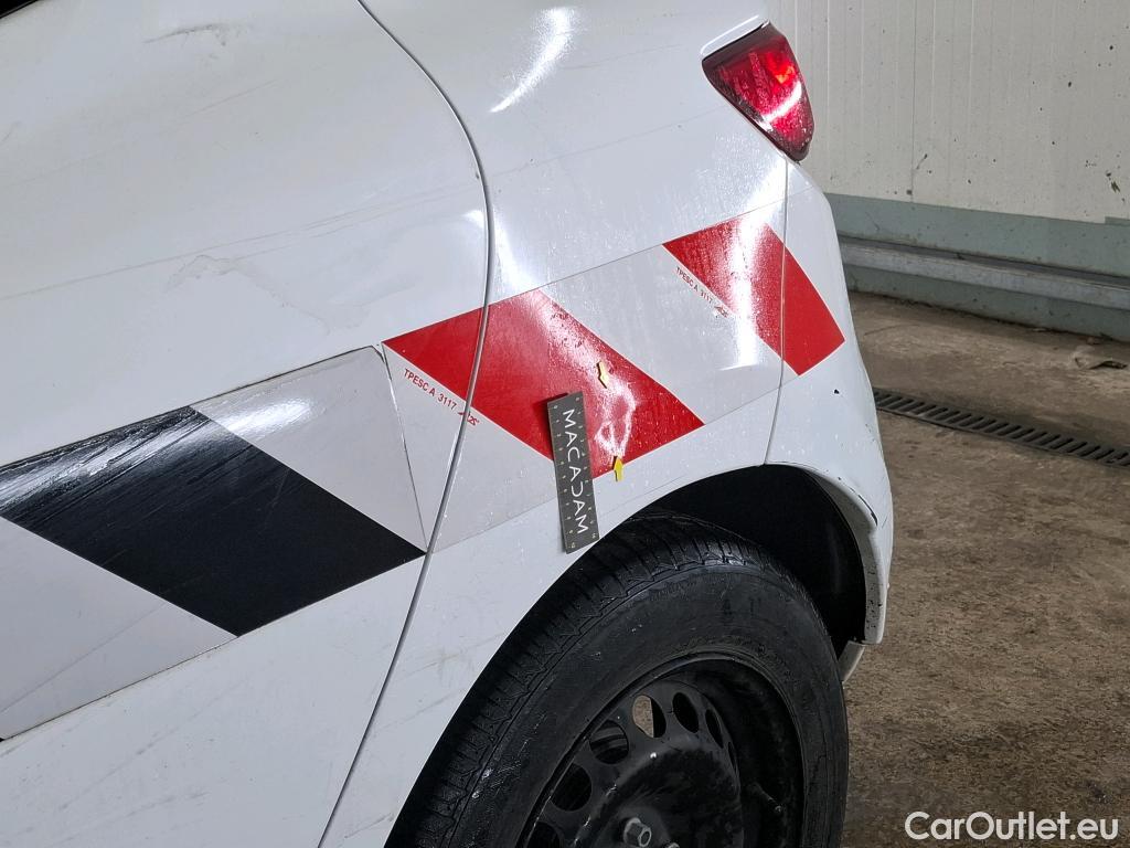  Renault  Clio  IV Air MediaNav 1.5 dCi 75CV BVM5 E6 #6