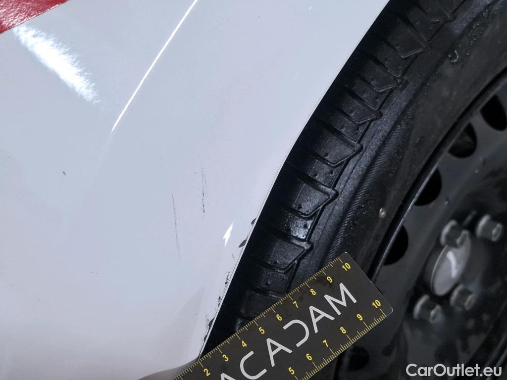  Renault  Clio  IV Air MediaNav 1.5 dCi 75CV BVM5 E6 #16