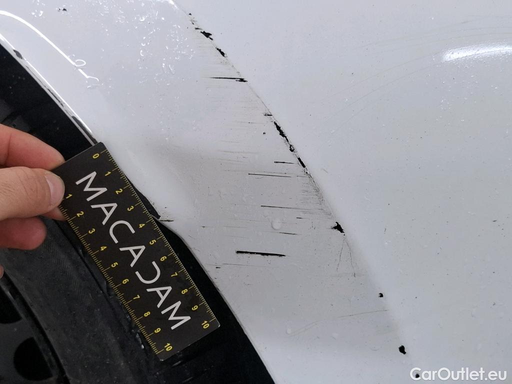  Renault  Clio  IV Air MediaNav 1.5 dCi 75CV BVM5 E6 #13