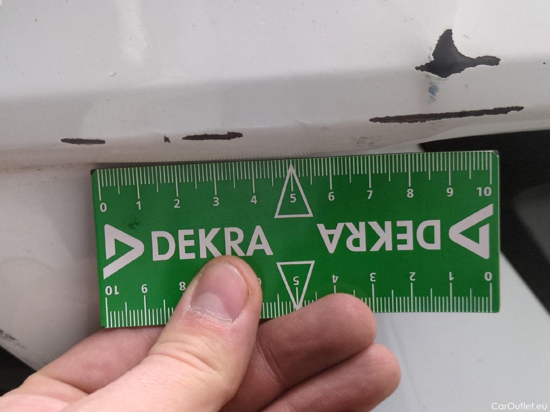  Renault  Clio RENAULT  Société VU 5p Berline Air Medianav dCi 75 - 18 #16