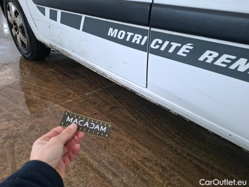  Renault  Kangoo  Express Extra (Série Spéciale) 1.5 dCi 90CV BVM5 E6 #80