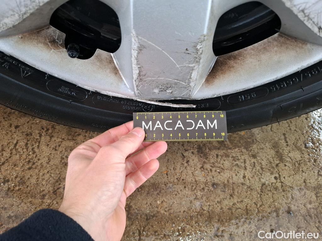  Renault  Kangoo  Express Extra (Série Spéciale) 1.5 dCi 90CV BVM5 E6 #69