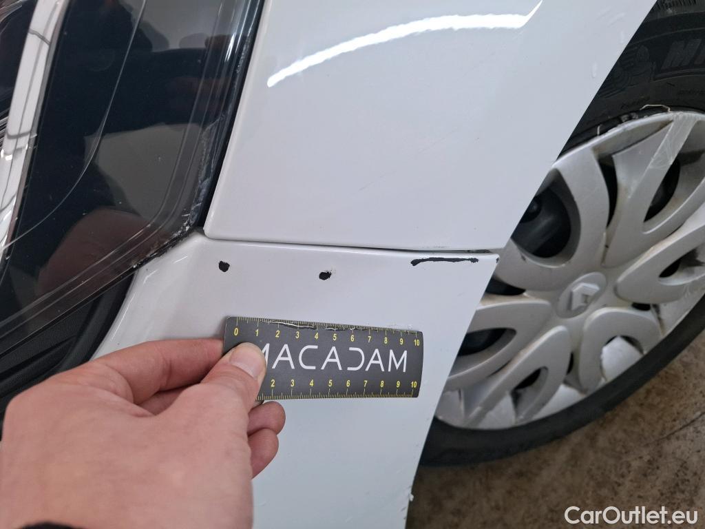  Renault  Clio  IV Air MediaNav 1.5 dCi 90CV BVM5 E6 #16