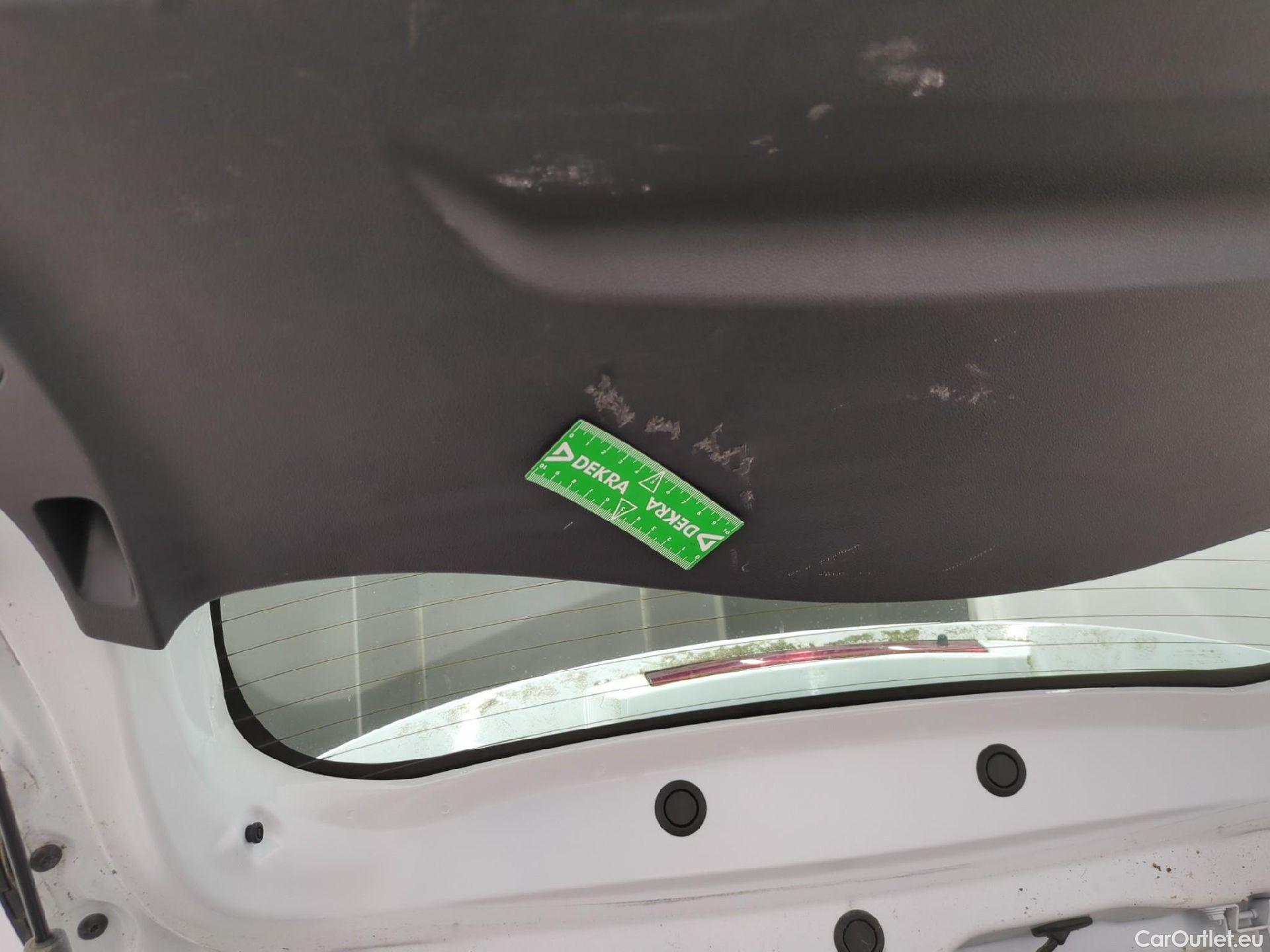  Renault  Clio RENAULT  Société VU 5p Berline Air Medianav dCi 75 - 18 #10