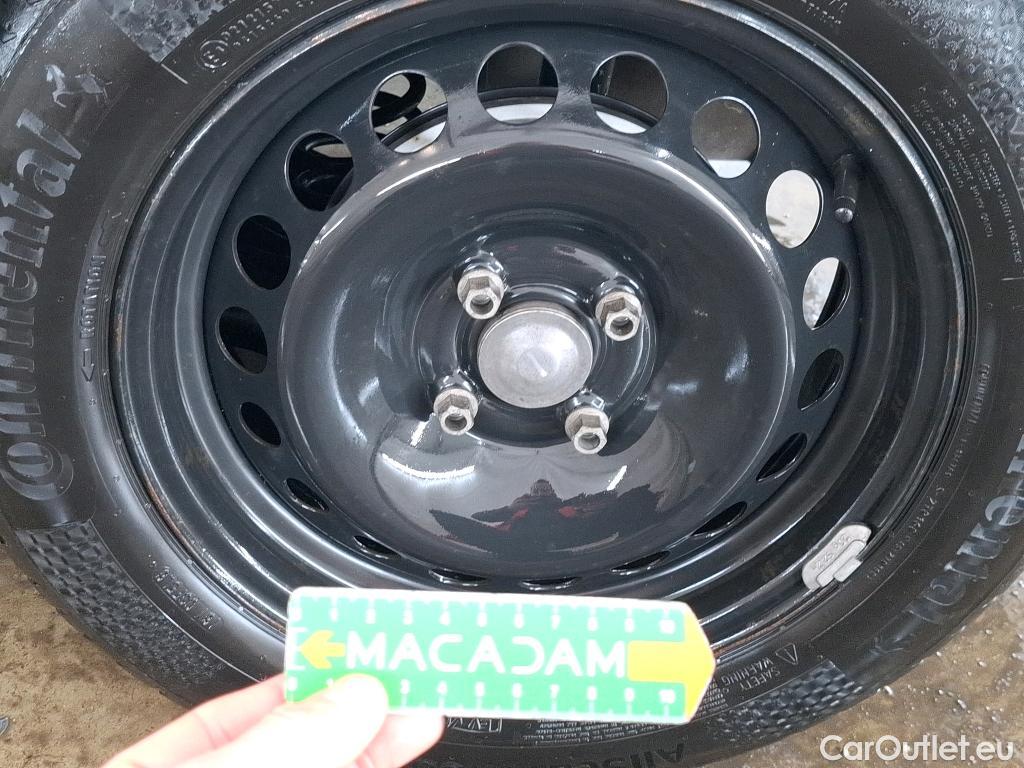  Renault  Clio  IV Air MediaNav 1.5 dCi 75CV BVM5 E6 #38