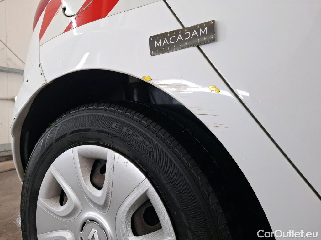  Renault  Clio  IV Air 1.5 dCi 75CV BVM5 E6 #8