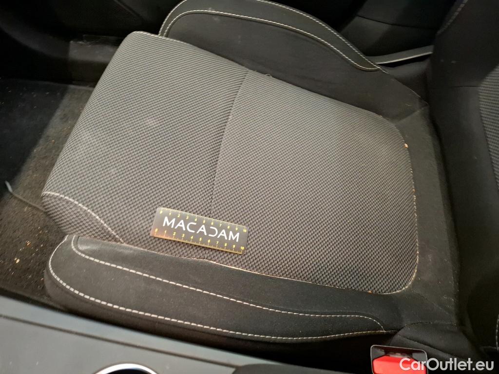  Renault  Megane  IV Berline 5pt. Société Air Nav 1.5 dCi 90CV BVM6 E6 #22