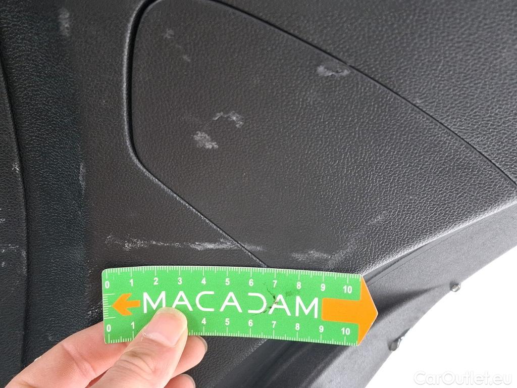  Renault  Megane  IV Berline 5pt. Société Air Nav 1.5 dCi 90CV BVM6 E6 #40