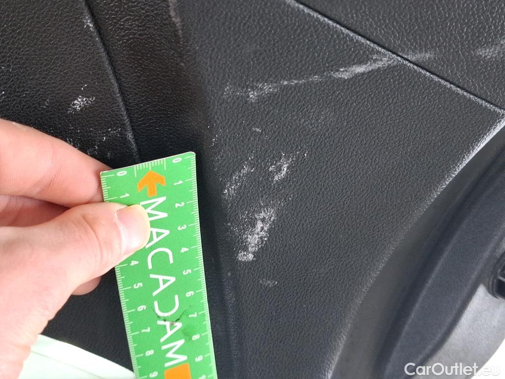  Renault  Megane  IV Berline 5pt. Société Air Nav 1.5 dCi 90CV BVM6 E6 #41