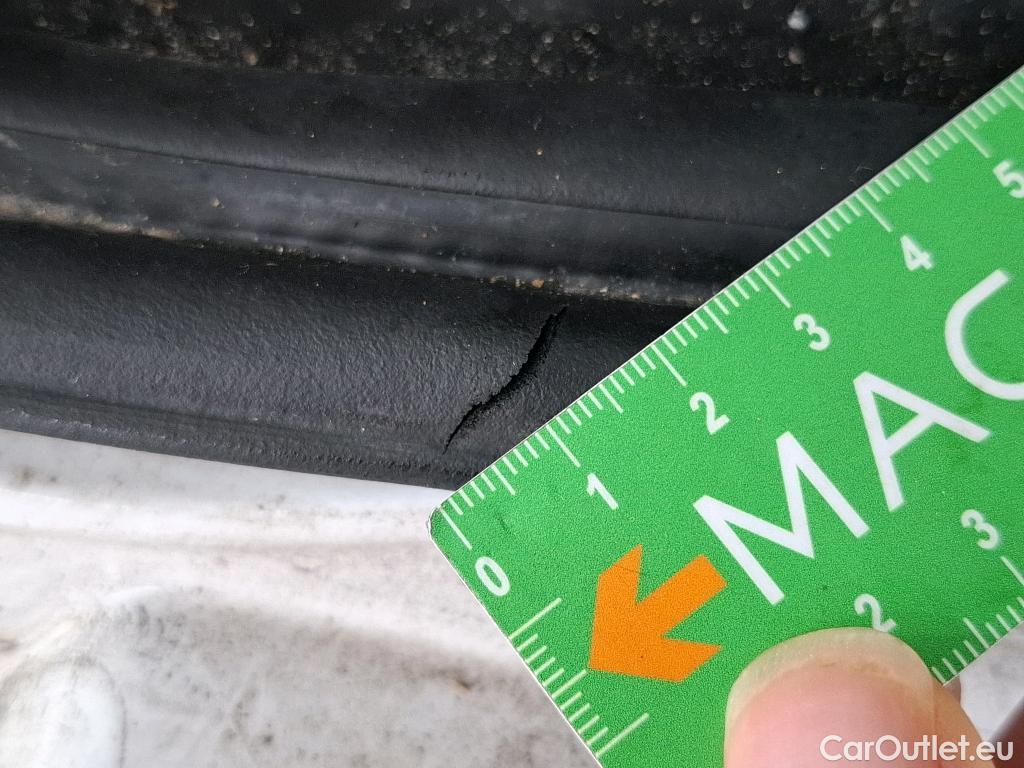  Renault  Megane  IV Berline 5pt. Société Air Nav 1.5 dCi 90CV BVM6 E6 #32