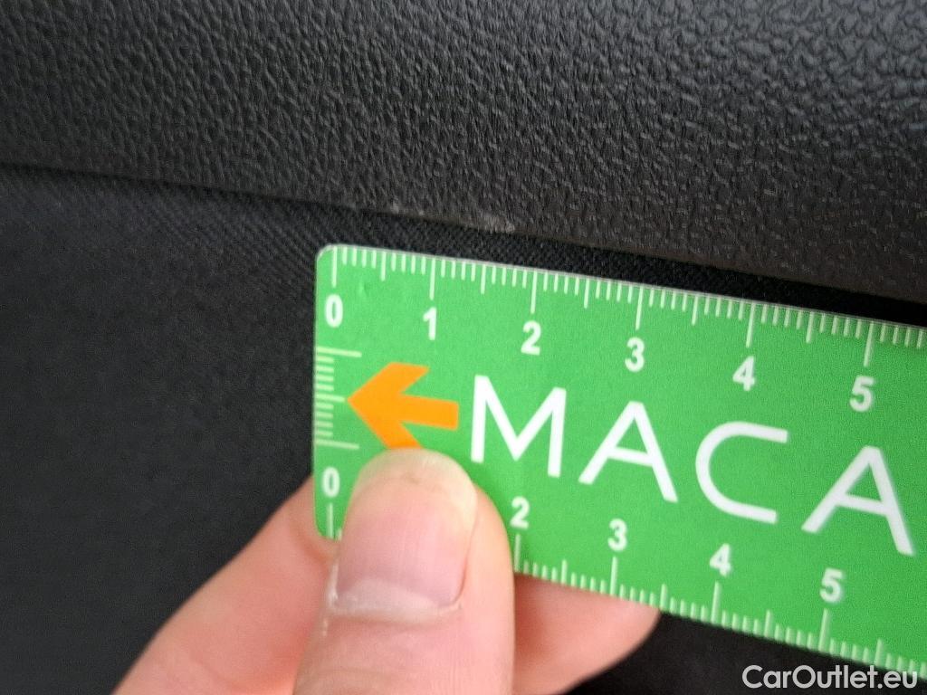  Renault  Megane  IV Berline 5pt. Société Air Nav 1.5 dCi 90CV BVM6 E6 #36