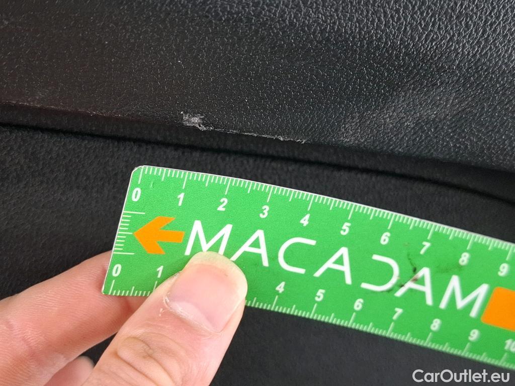  Renault  Megane  IV Berline 5pt. Société Air Nav 1.5 dCi 90CV BVM6 E6 #43