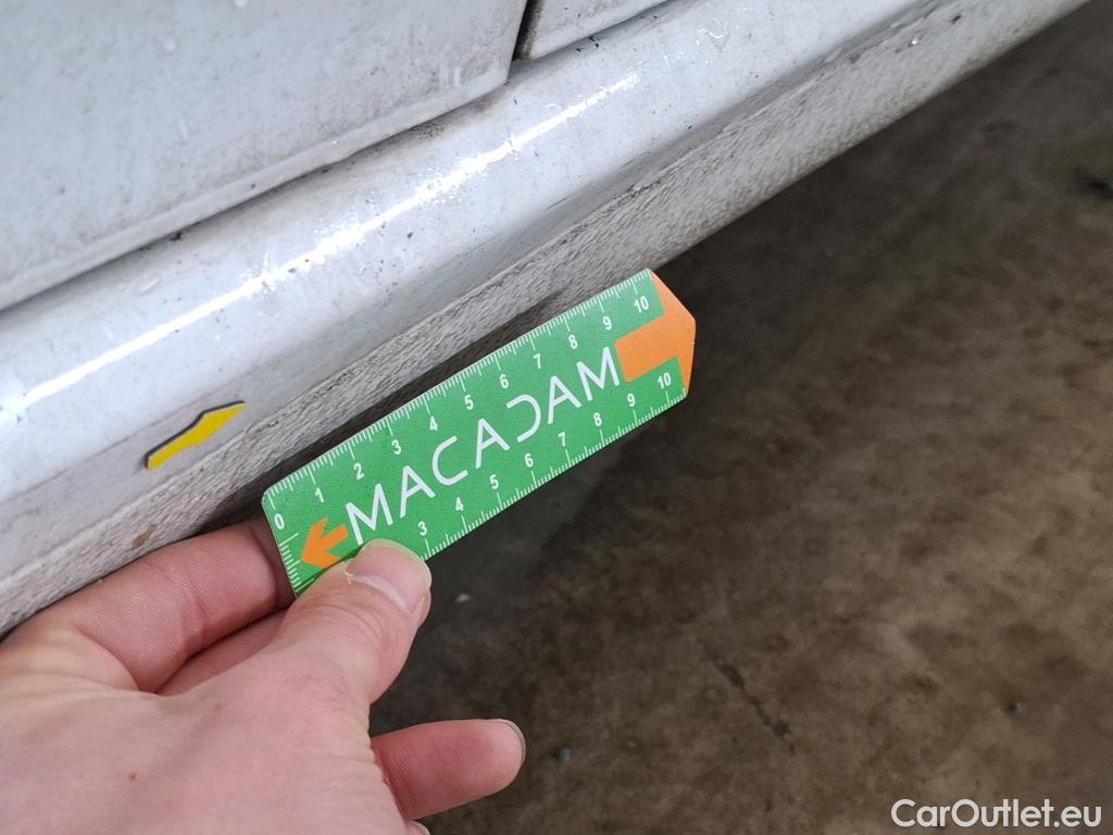  Renault  Megane  IV Berline 5pt. Société Air Nav 1.5 dCi 90CV BVM6 E6 #17