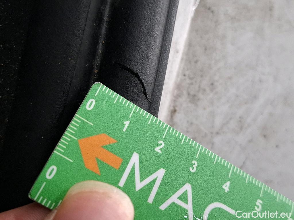  Renault  Megane  IV Berline 5pt. Société Air Nav 1.5 dCi 90CV BVM6 E6 #31