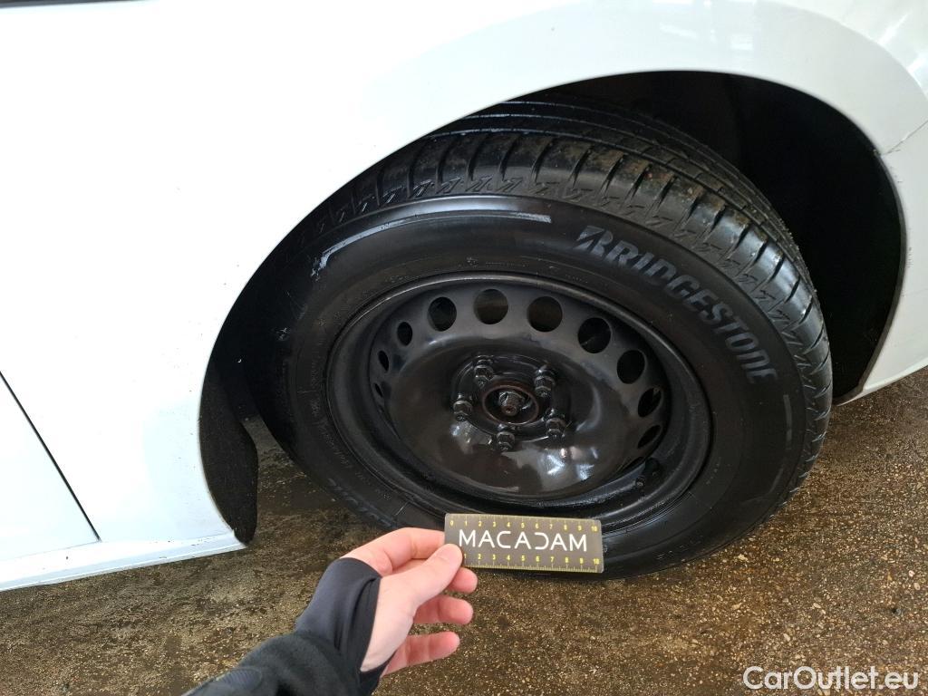  Renault  Megane  IV Berline 5pt. Société Air Nav 1.5 dCi 90CV BVM6 E6 #21