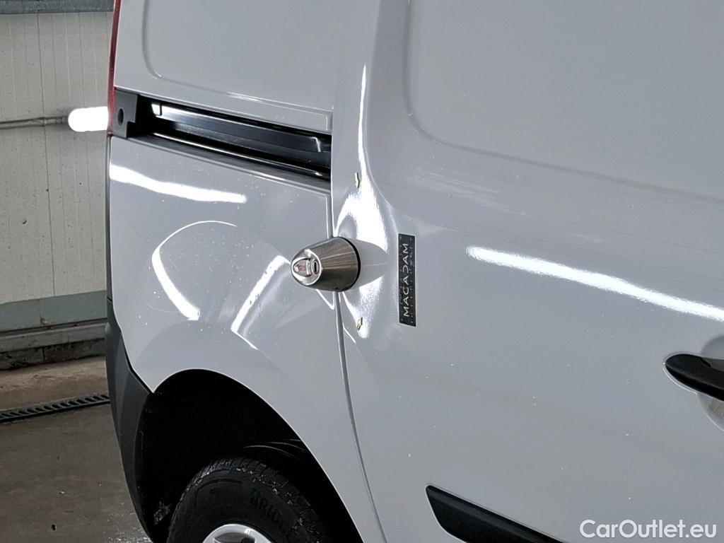  Renault  Kangoo RENAULT  Express / 2013 / 4P / Fourgonnette Extra R-Link dCi 75 #13