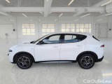  Alfa Romeo  TONALE ALFA ROMEO  / 2022 / 5P / SUV 1.5 160CV HYBRID TCT7 TI #8