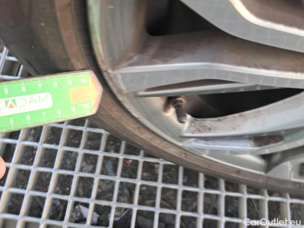  Bmw  X2 BMW  sDrive18i Impulse Steptronic Techo Solar #20