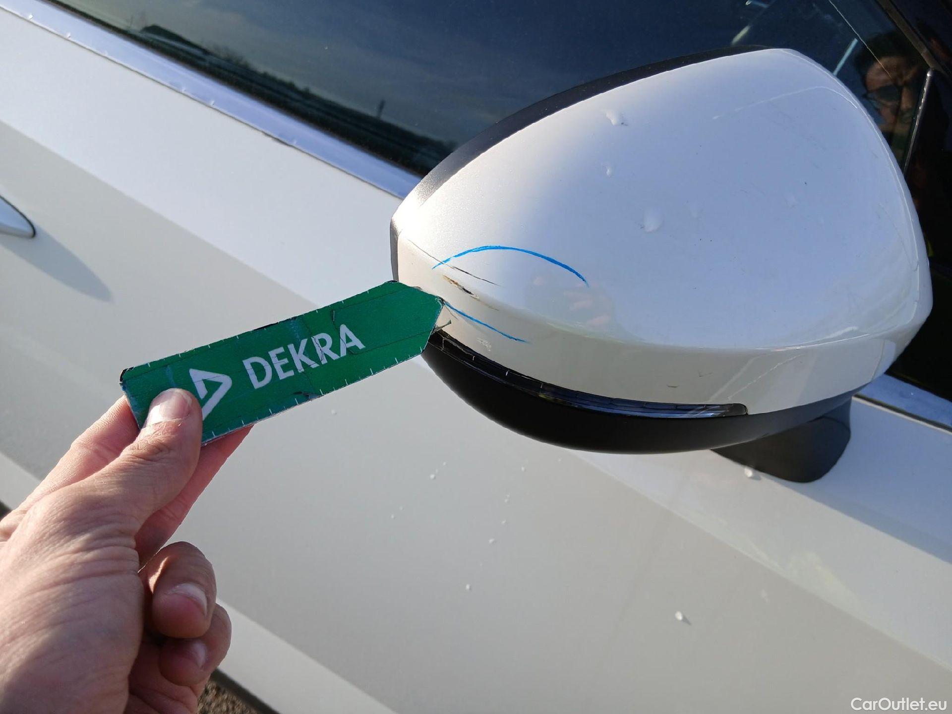  Nissan  Qashqai NISSAN  / 2021 / 5P / todoterreno DIG-T 116kW (158CV) mHEV Xtronic Acenta (AC2) #19