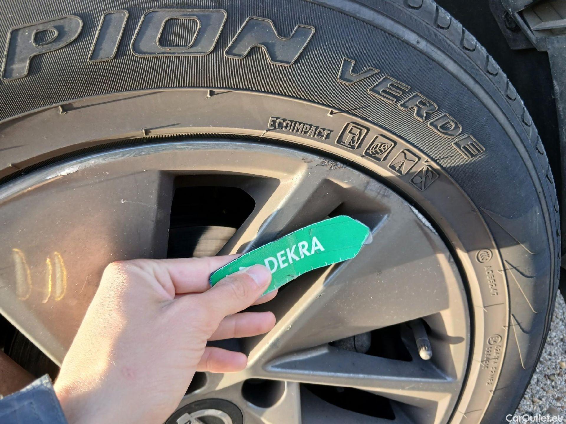  Nissan  Qashqai NISSAN  / 2021 / 5P / todoterreno DIG-T 116kW (158CV) mHEV Xtronic Acenta (AC2) #20