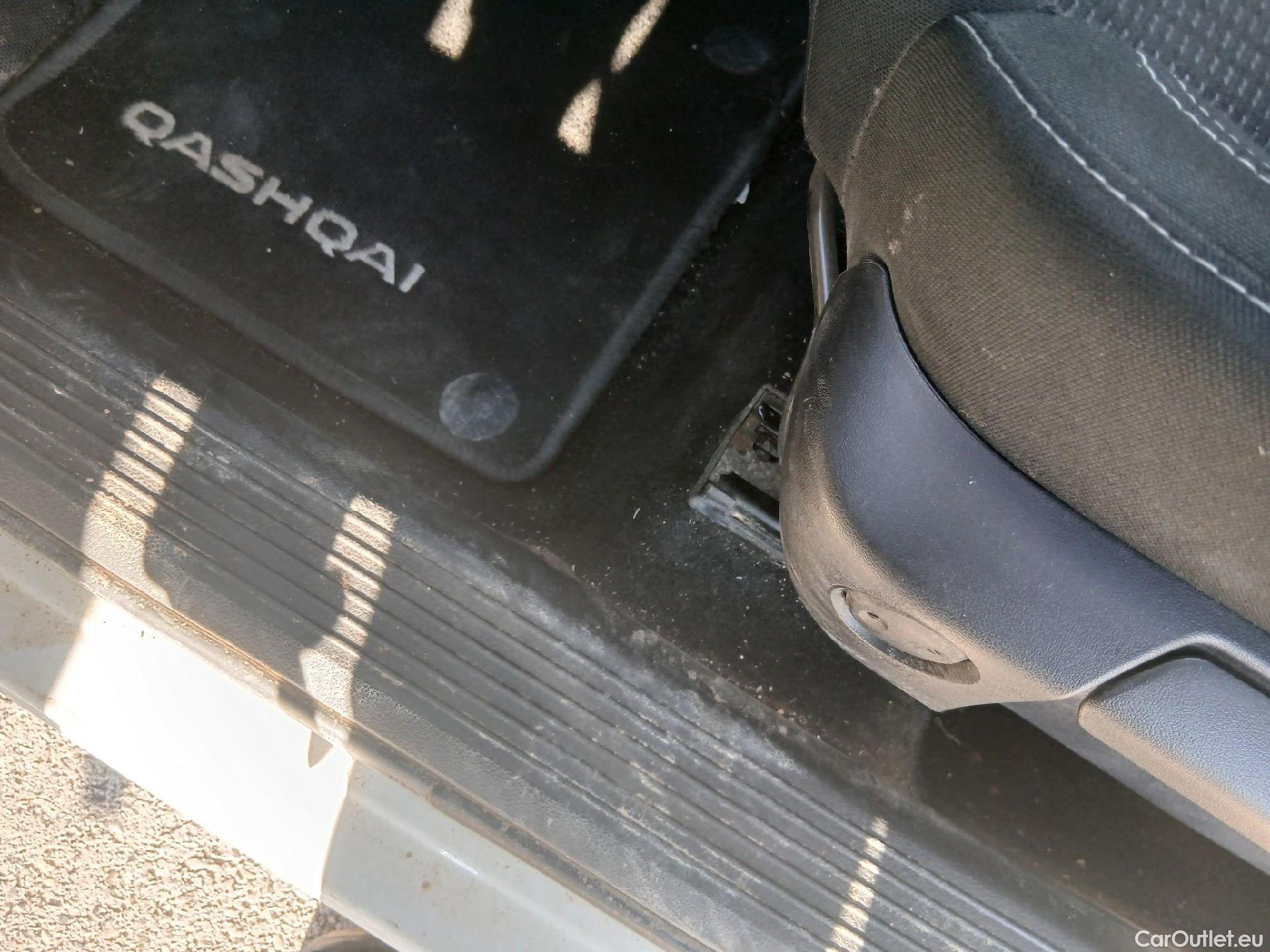  Nissan  Qashqai NISSAN  / 2021 / 5P / todoterreno DIG-T 116kW (158CV) mHEV Xtronic Acenta (AC2) #2