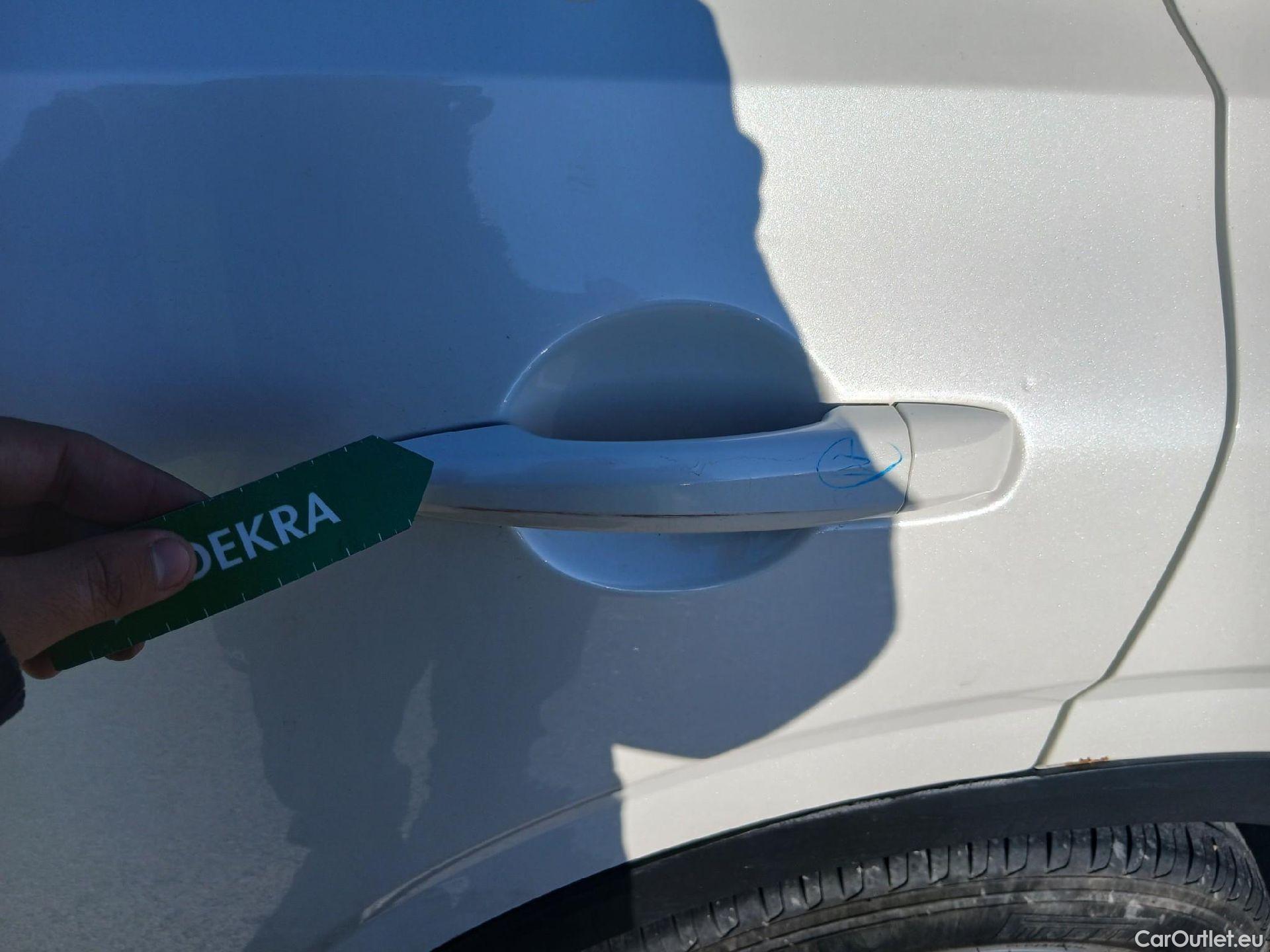  Nissan  Qashqai NISSAN  / 2021 / 5P / todoterreno DIG-T 116kW (158CV) mHEV Xtronic Acenta (AC2) #14