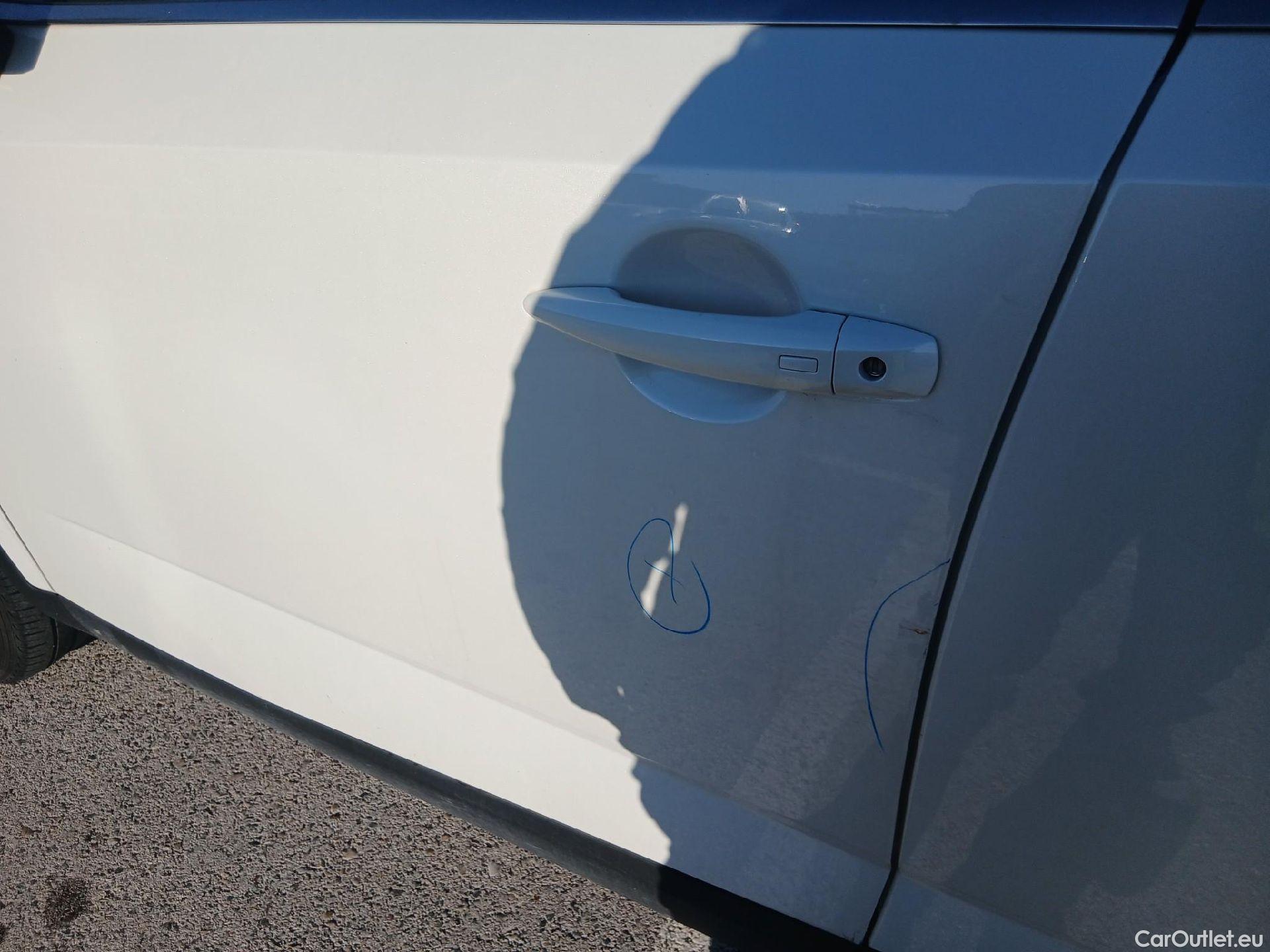  Nissan  Qashqai NISSAN  / 2021 / 5P / todoterreno DIG-T 116kW (158CV) mHEV Xtronic Acenta (AC2) #10