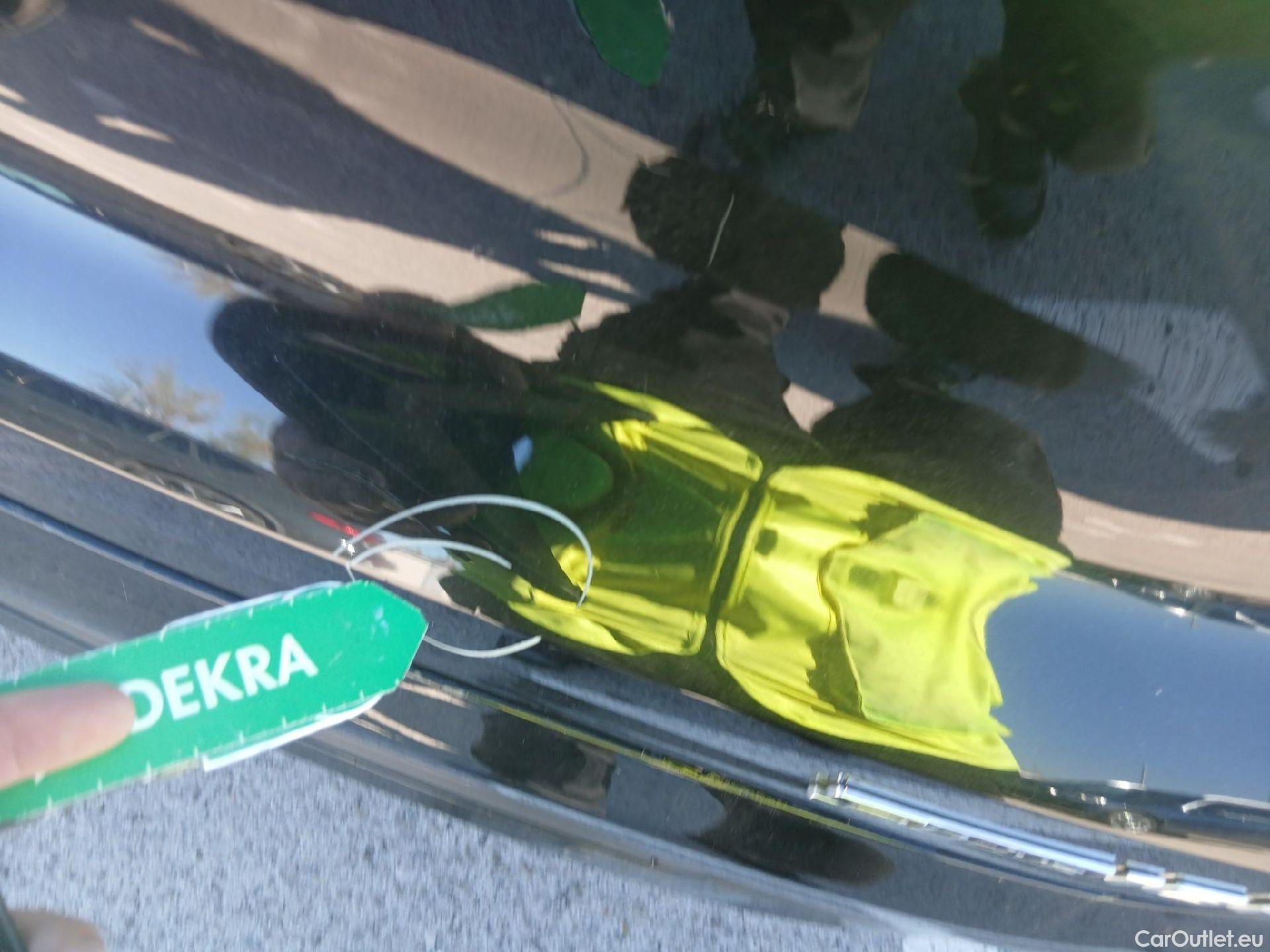  Bmw  X2 BMW  sDrive18i Impulse Steptronic Techo Solar #11