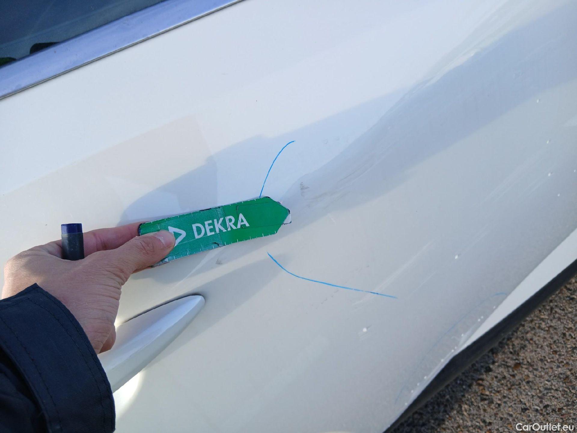  Nissan  Qashqai NISSAN  / 2021 / 5P / todoterreno DIG-T 116kW (158CV) mHEV Xtronic Acenta (AC2) #17