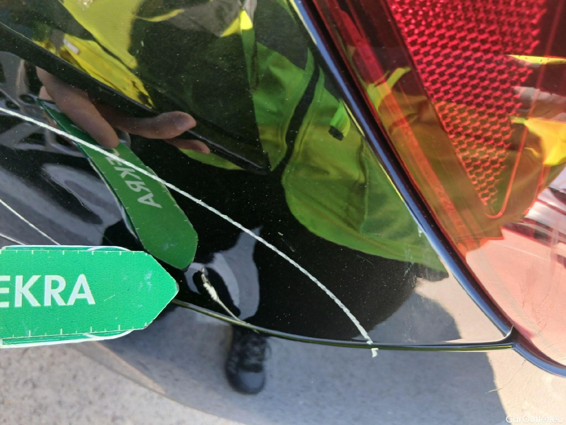  Bmw  X2 BMW  sDrive18i Impulse Steptronic Techo Solar #9