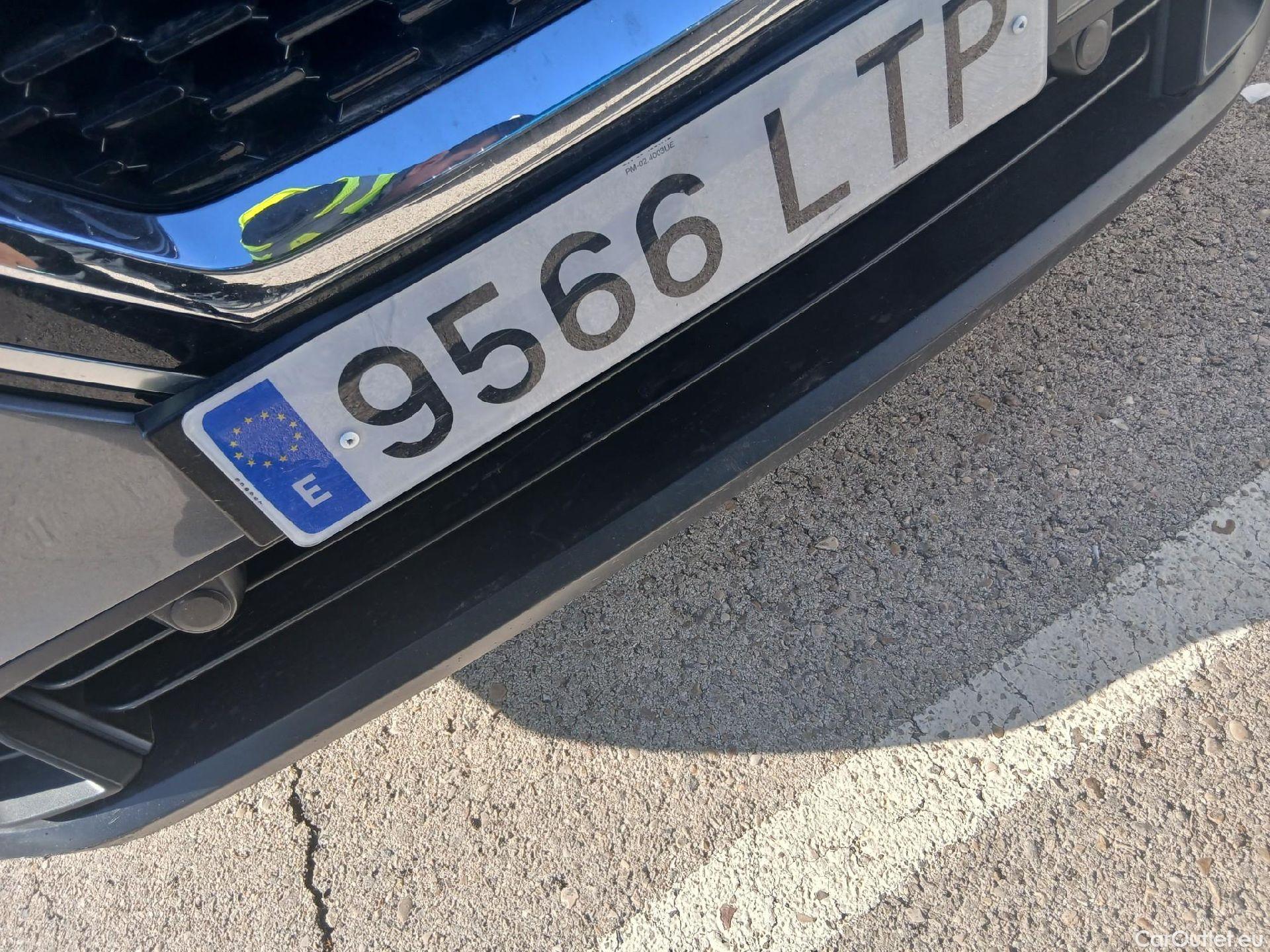  Nissan  Qashqai NISSAN  / 2021 / 5P / todoterreno DIG-T 116kW (158CV) mHEV Xtronic Acenta (AC) #11