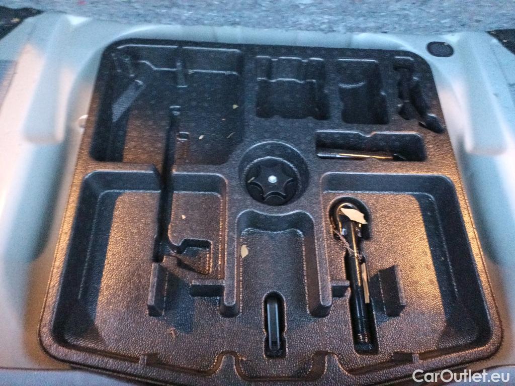  Nissan  Qashqai NISSAN  / 2021 / 5P / todoterreno DIG-T 116kW (158CV) mHEV Xtronic Acenta (AC2) #3