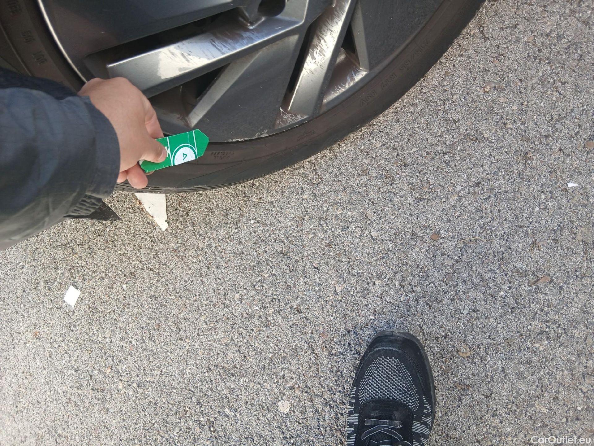  Nissan  Qashqai NISSAN  / 2021 / 5P / todoterreno DIG-T 116kW (158CV) mHEV Xtronic Acenta (AC) #20