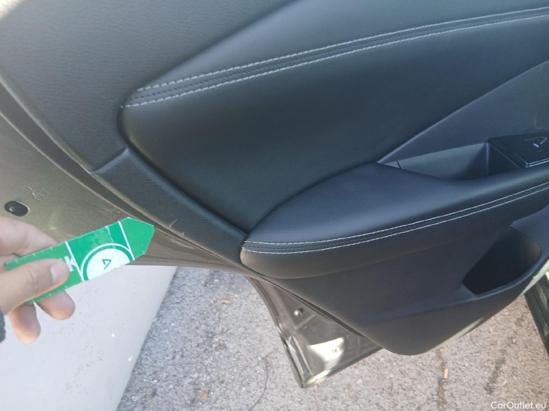  Nissan  Qashqai NISSAN  / 2021 / 5P / todoterreno DIG-T 116kW (158CV) mHEV Xtronic Acenta (AC) #6