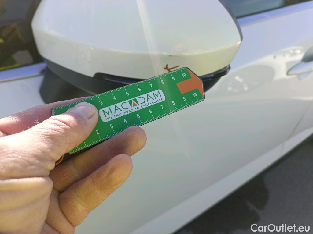  Nissan  Qashqai NISSAN  / 2021 / 5P / todoterreno DIG-T 116kW (158CV) mHEV Xtronic Acenta (AC2) #27