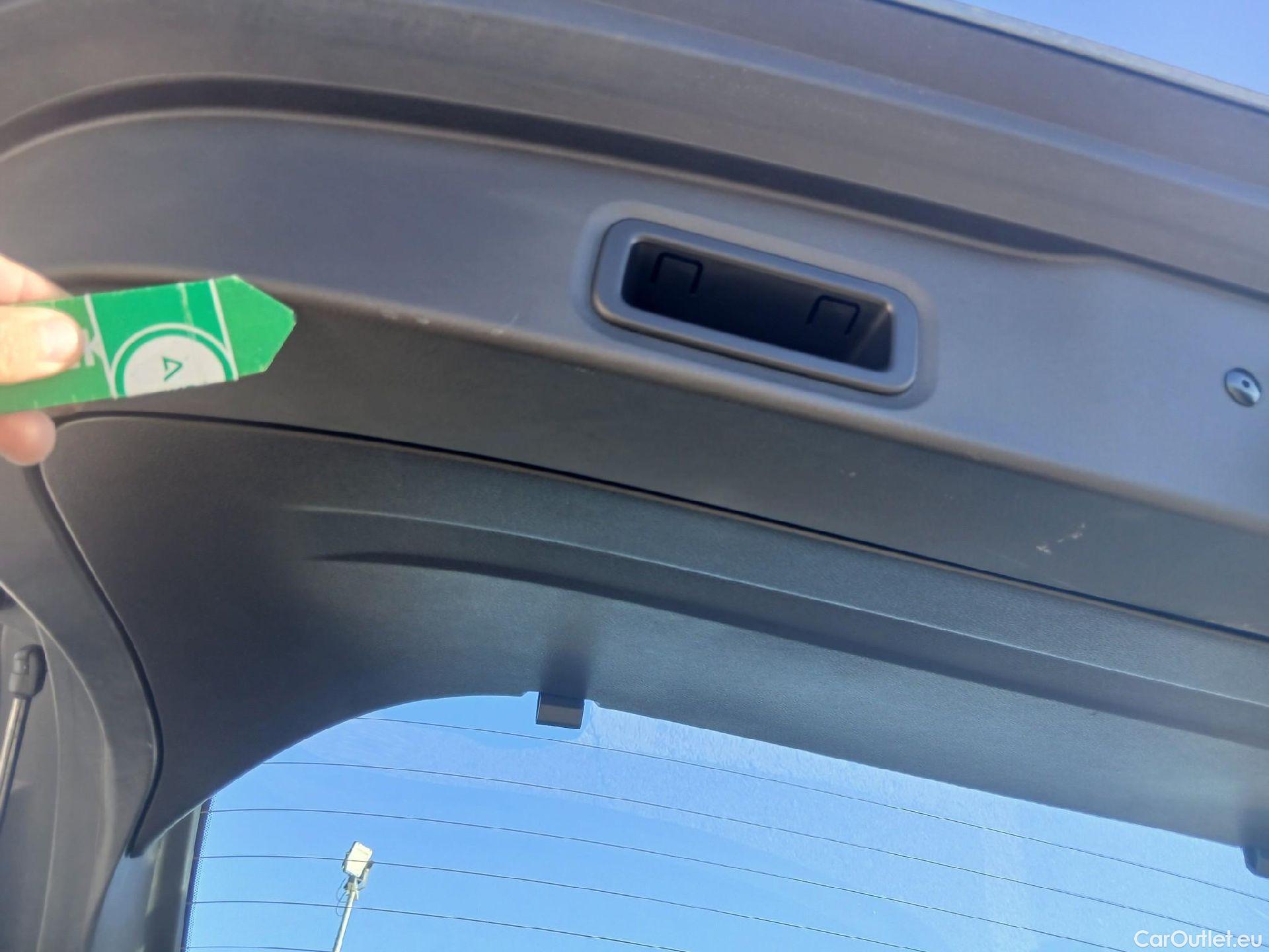  Nissan  Qashqai NISSAN  / 2021 / 5P / todoterreno DIG-T 116kW (158CV) mHEV Xtronic Acenta (AC) #3