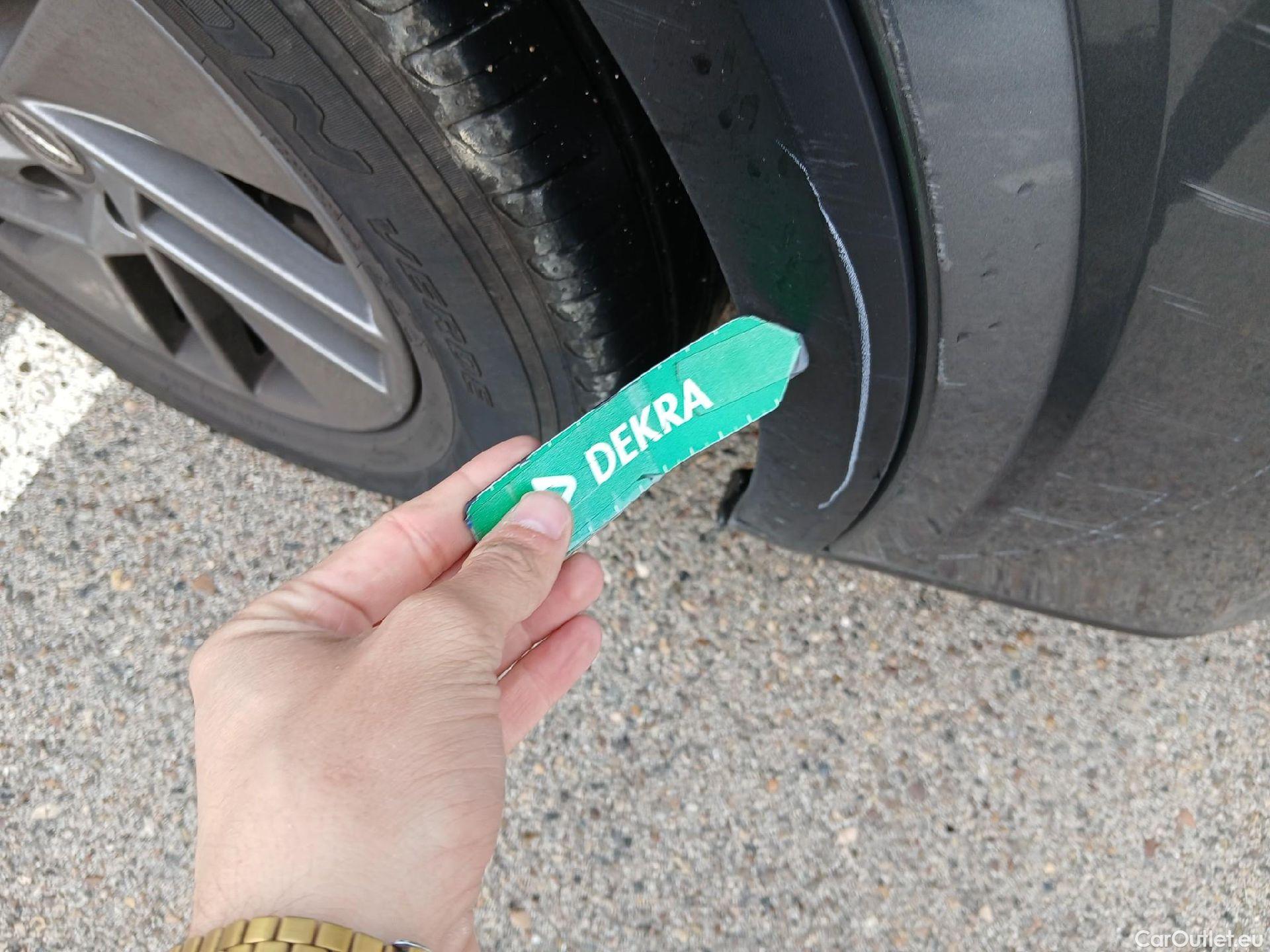  Nissan  Qashqai NISSAN  / 2021 / 5P / todoterreno DIG-T 116kW (158CV) mHEV Xtronic Acenta (AC) #20