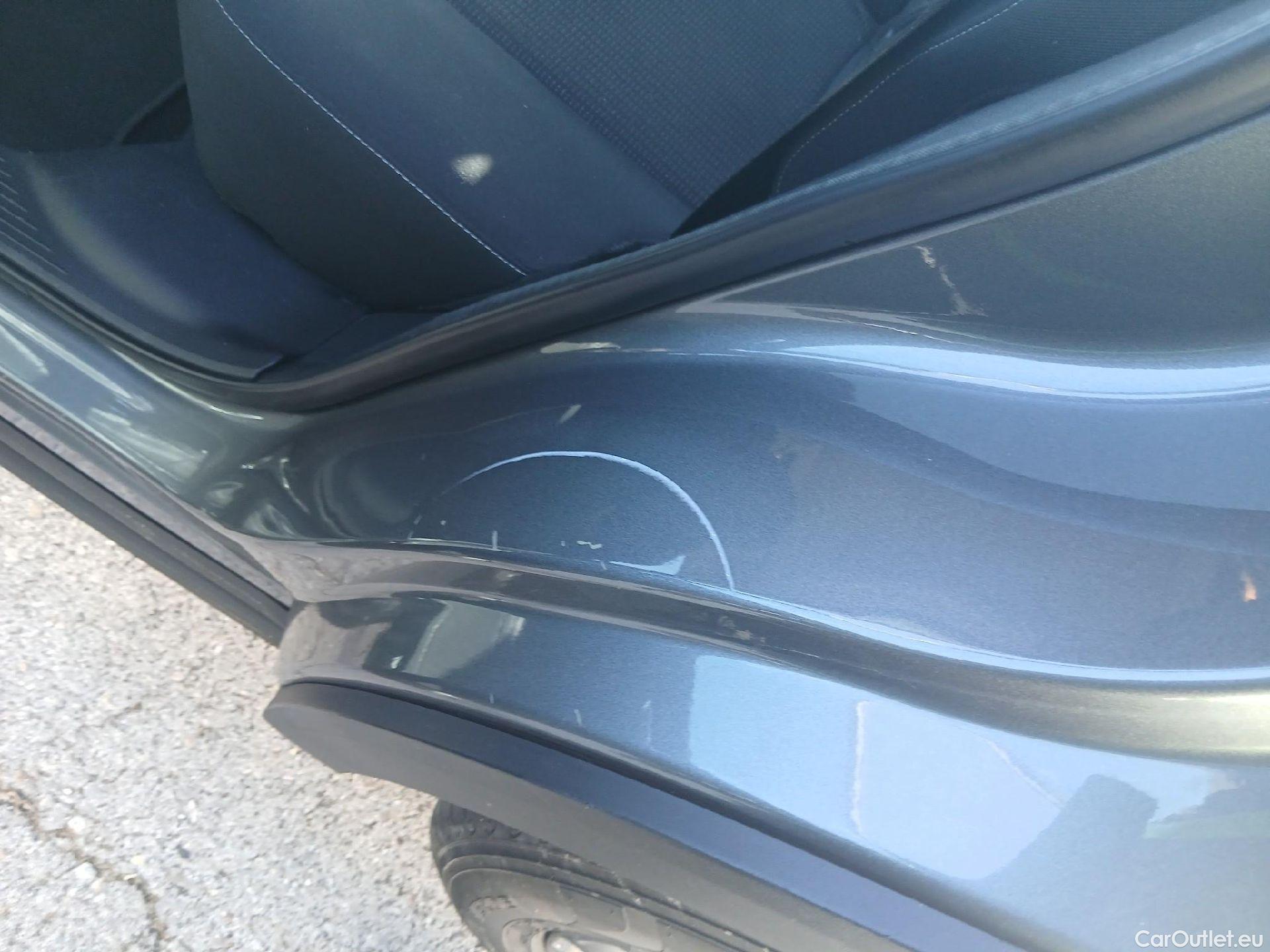  Nissan  Qashqai NISSAN  / 2021 / 5P / todoterreno DIG-T 116kW (158CV) mHEV Xtronic Acenta (AC) #24