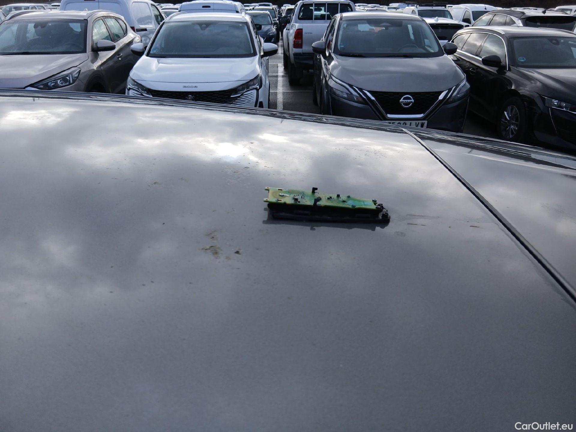  Nissan  Qashqai NISSAN  / 2021 / 5P / todoterreno DIG-T 116kW (158CV) mHEV Xtronic Acenta (AC) #9