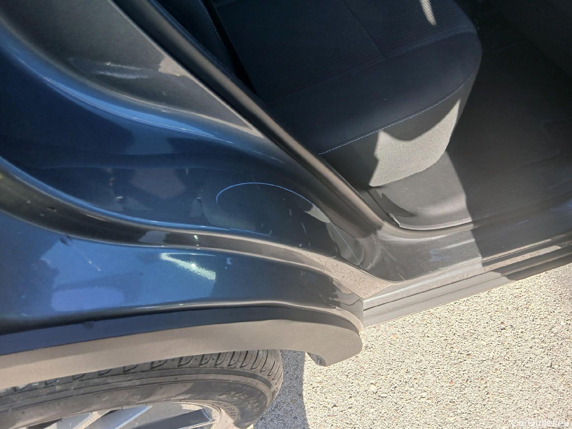  Nissan  Qashqai NISSAN  / 2021 / 5P / todoterreno DIG-T 116kW (158CV) mHEV Xtronic Acenta (AC) #26