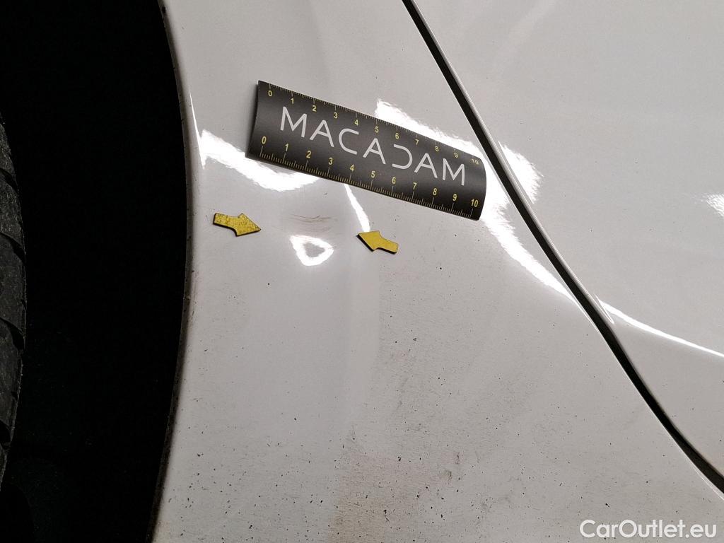  Peugeot  208  Affaire Premium Pack 1.2 80CV BVM5 E6dT #2