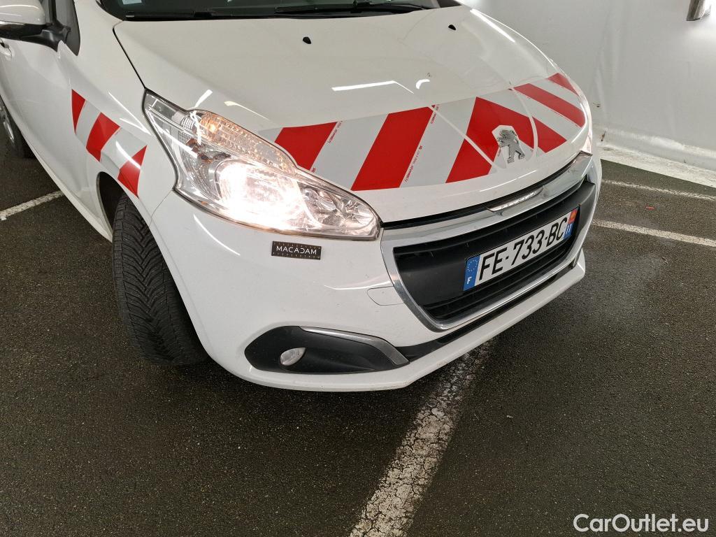  Peugeot  208  Affaire Premium Pack 1.2 80CV BVM5 E6dT #3