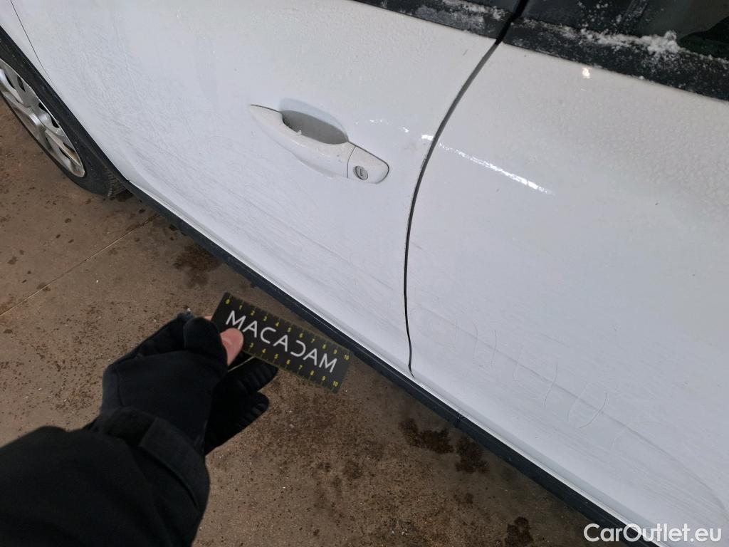  Citroen  C3  Société Feel 1.5 BlueHDI 100CV BVM6 E6d #41